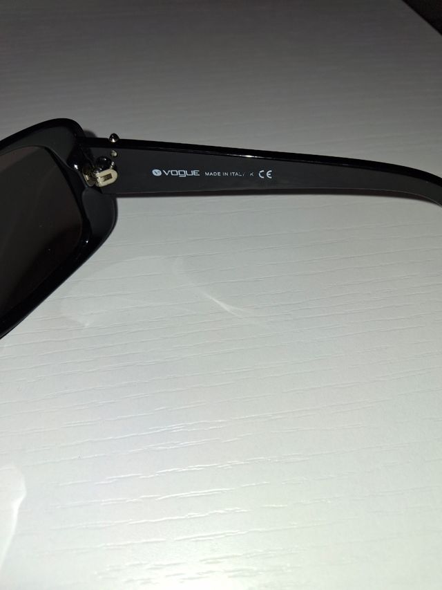 Occhiali da sole Vogue