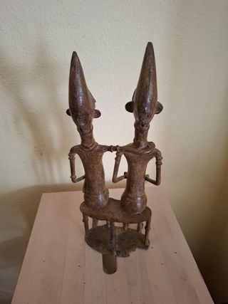 Figura pareja bronce africano
