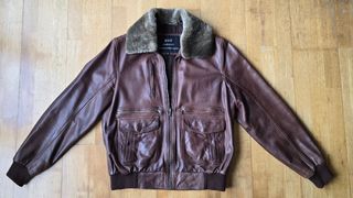Cazadora de cuero 