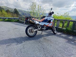 KTM 950 adventure