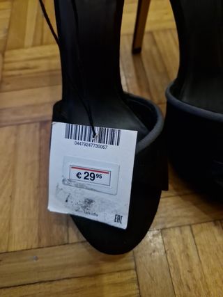 Zapatos sandalias tacón alto Nuevos con su etiquet