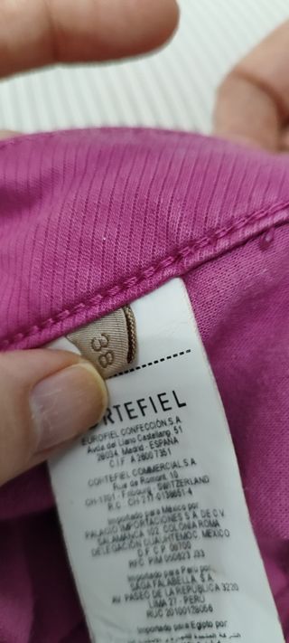 Pantalón Bermudas color fucsia 