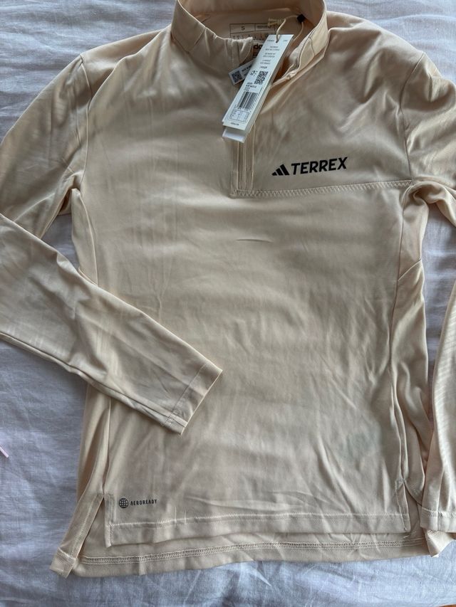 Camiseta Adidas Terrex nueva