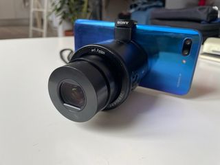 Sony QX100. Cámara Profesional para Smartphone 