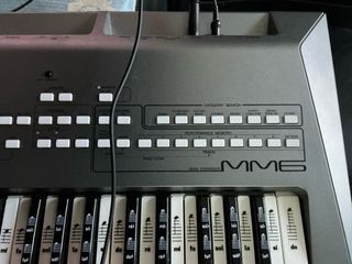 teclado Yamaha mm6