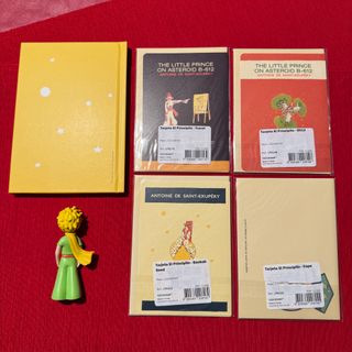 Le Petit Prince + figura + 4 postales NUEVO
