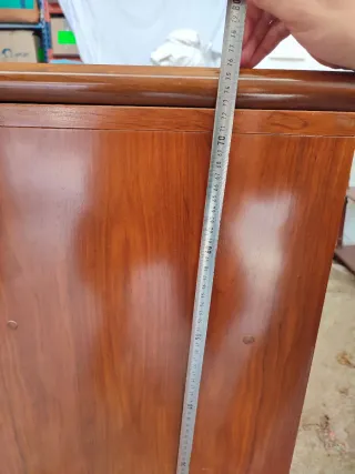 Aparador para salón de madera