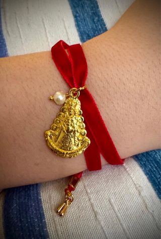 Pulsera Virgen del Rocío / Lazada para Mantoncillo