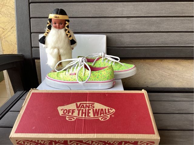 Zapatillas Vans. Talla 36.5