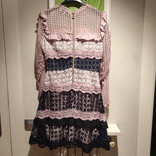 Vestido de encaje. Silvian Heach T 38