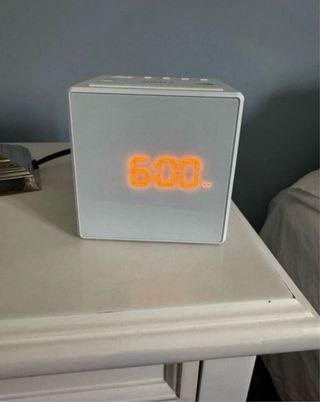 Radio despertador Sony ICFC1