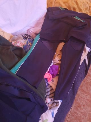 Vendo chándal conpleto de uniforme