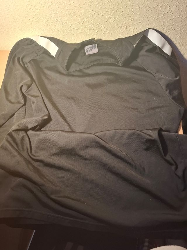 Sudadera roja del Girona 2022