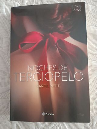 Noches De Terciopelo Carol Petit Libro Precioso