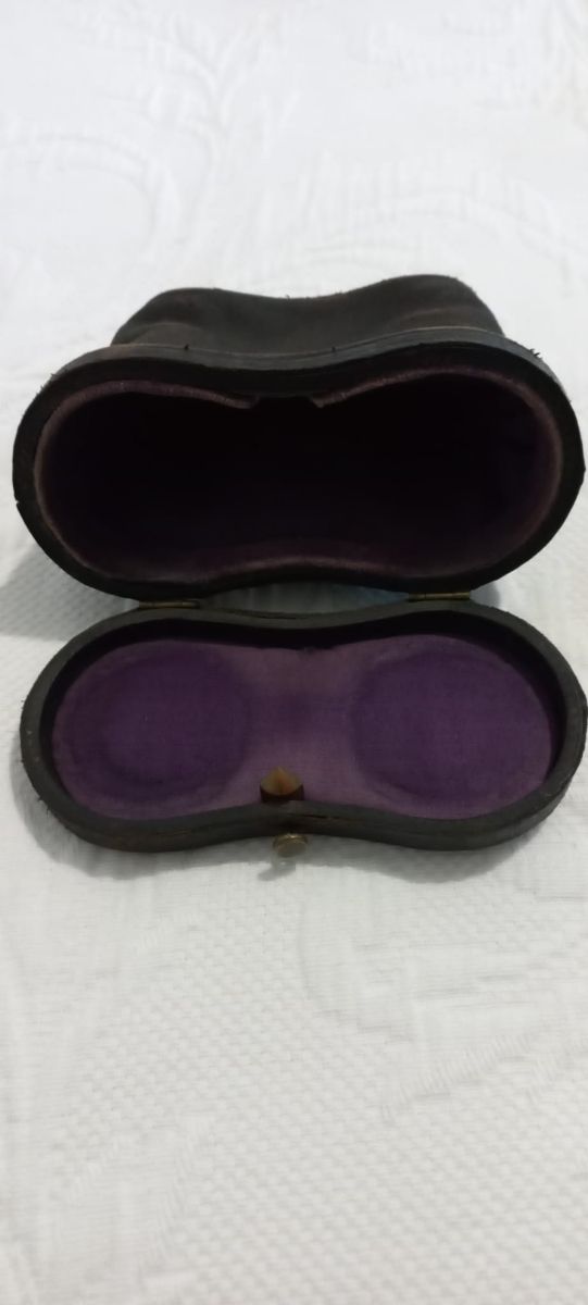 Anteojos antiguos de ópera