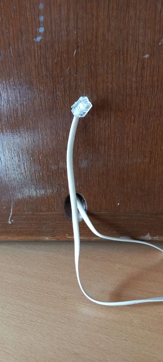 Antigua centralita. Roble.