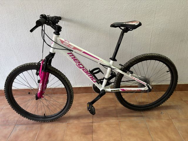 Bicicleta megamo