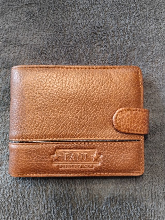 Portafoglio da uomo in pelle