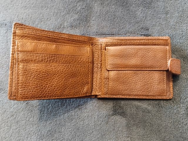 Portafoglio da uomo in pelle