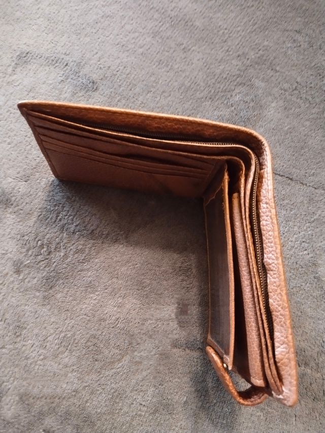 Portafoglio da uomo in pelle