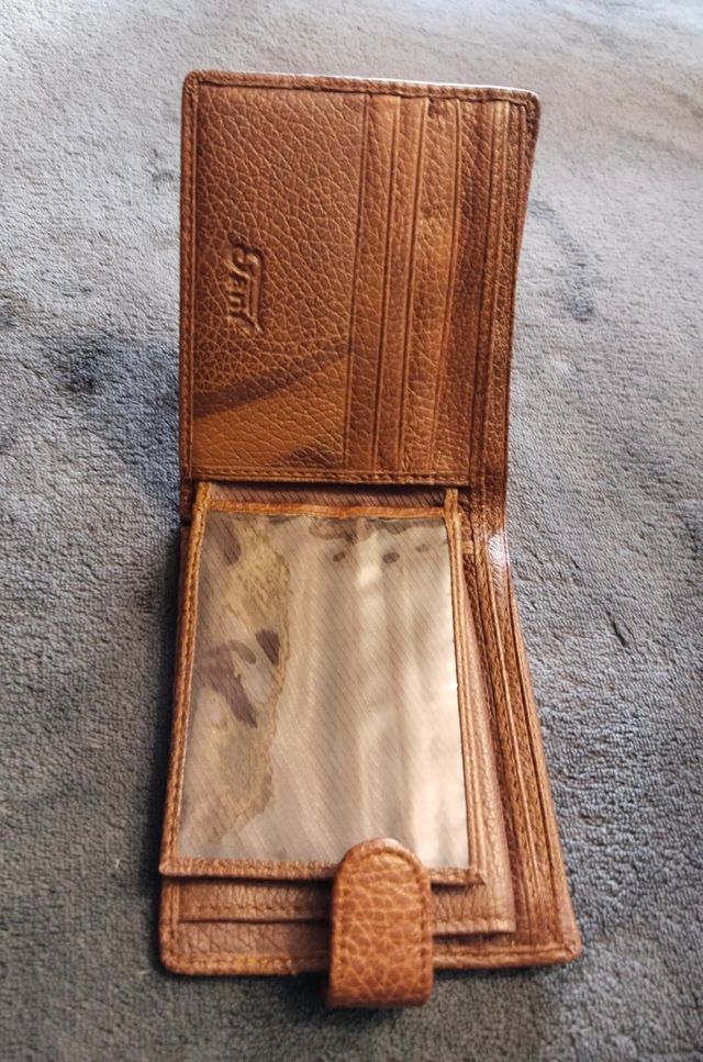 Portafoglio da uomo in pelle