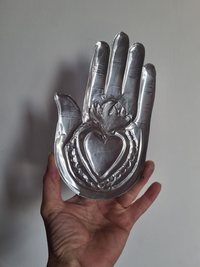 Mano sanadora corazon Mexicano