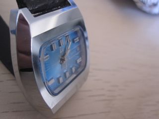 RELOJ DE PILSERA OYAKA