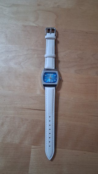 RELOJ DE PILSERA OYAKA