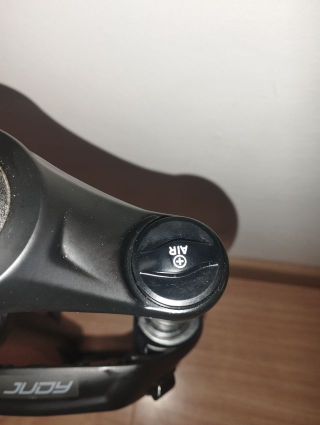 Horquilla ROCKSHOX 27,5" JUDY 100mm