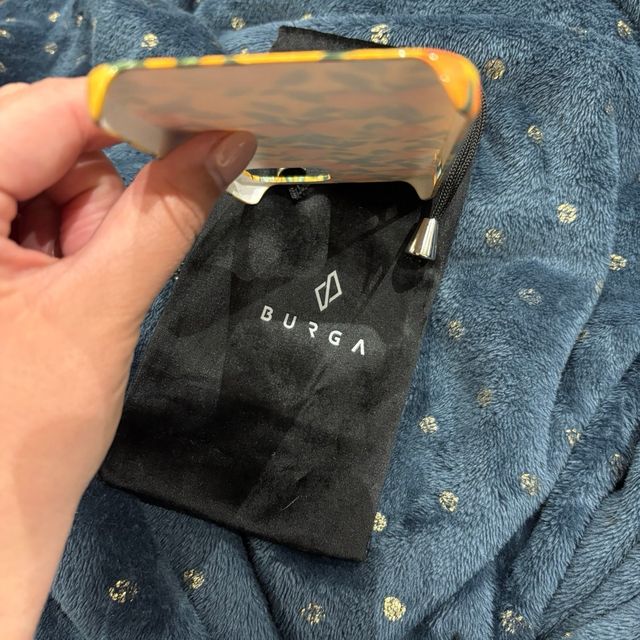 funda nueva de Burga para iPhone 12