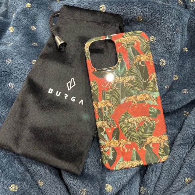 Funda nueva de Burga para iPhone 12