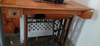 MAQUINA COSER CON MUEBLE ANTIGUO