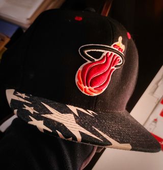 Gorra Mitchell and Ness Miami Heat