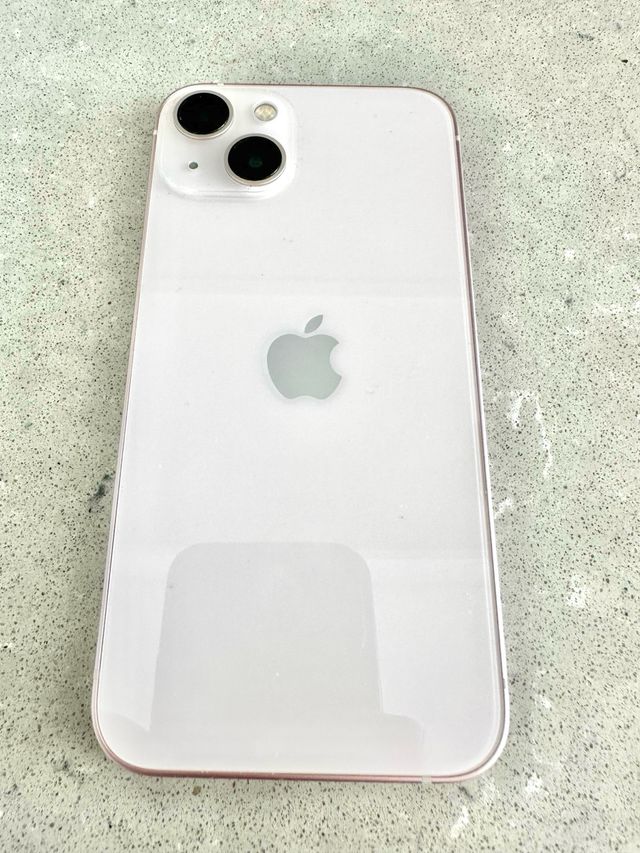 iPhone 13 rosa Nuevo