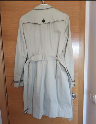 Gabardina  Burberry gris claro