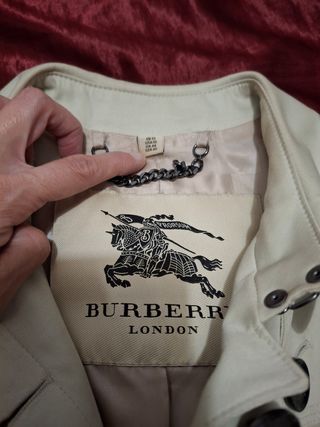 Gabardina  Burberry gris claro