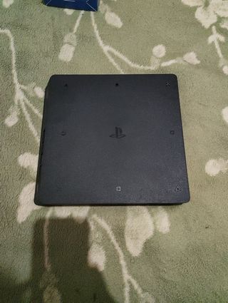 PS4 Slim 500gb almacenamiento
