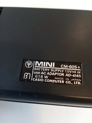 Calculadora Casio primera que salió falta tapa pil