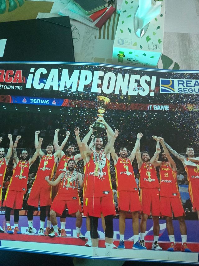 Poster selección española de baloncesto