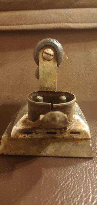 Antigua plancha de hierro,para enchufe.