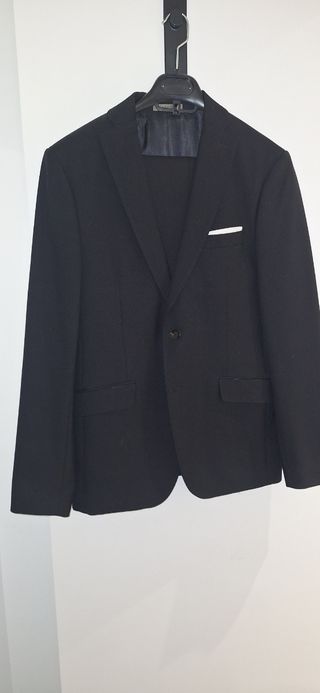 Traje completo Zara negro