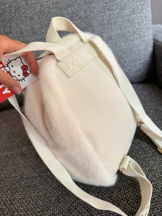 Zaino piccolo hello kitty felpato nuovo 