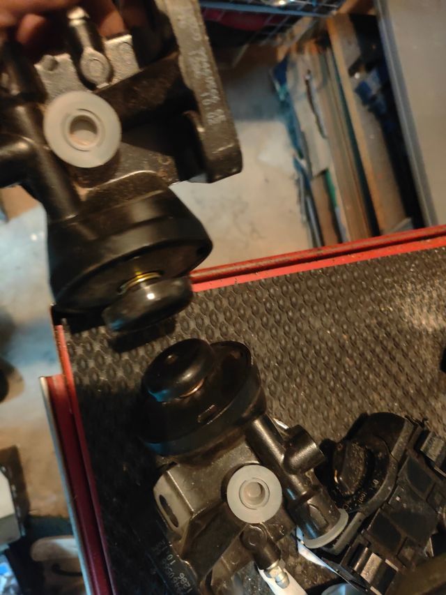 Porta filtro Iveco eurocargo 99460566 6E