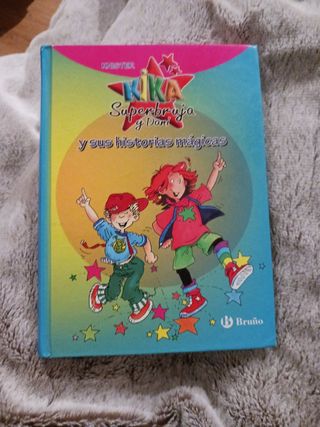 Kika Superbruja y Dani y sus historias mágicas (Kika Superbruja / Lilli the Witch) (Spanish Edition)