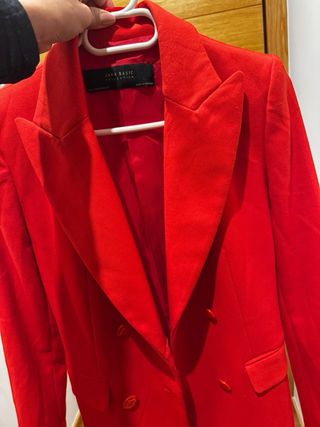 Blazer Roja Zara