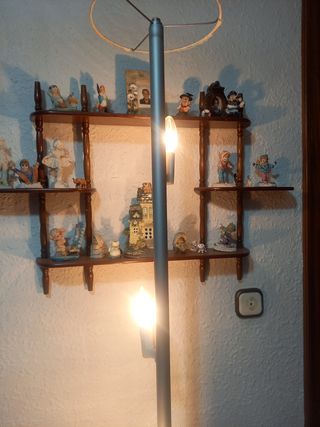 IKea Lampara de pie con 3 luces.