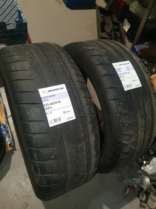 Neumatico 225/40 r18