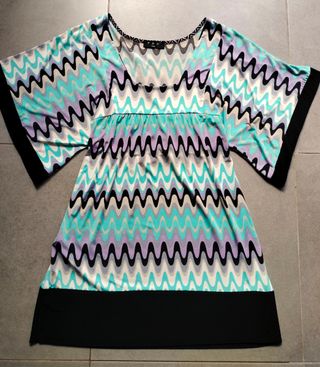 Vestido retro stampado psicodélico.manga murcielag