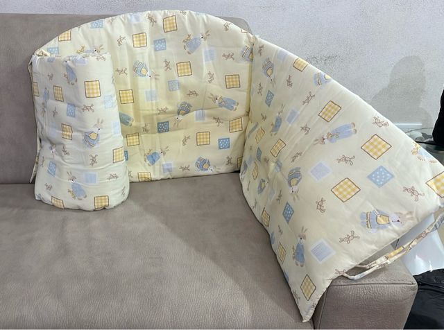 Paracolpi e trapunta lettino