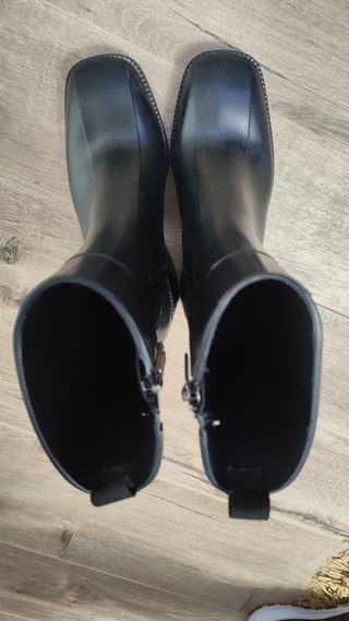 Botas de agua negras 